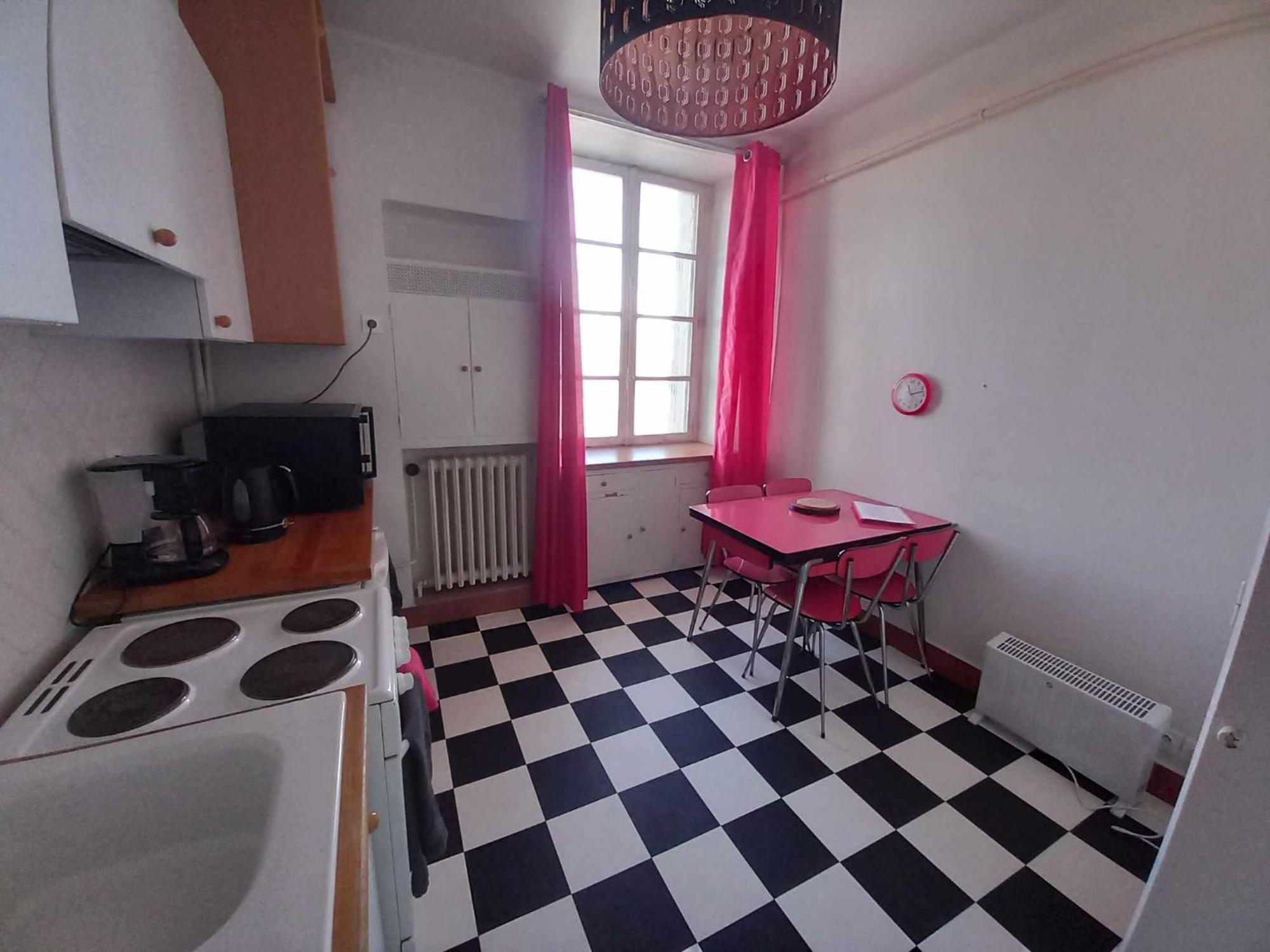 L'Appart De Babou Rez De Chaussee Parking Free Draps Wifi Тьєр Екстер'єр фото